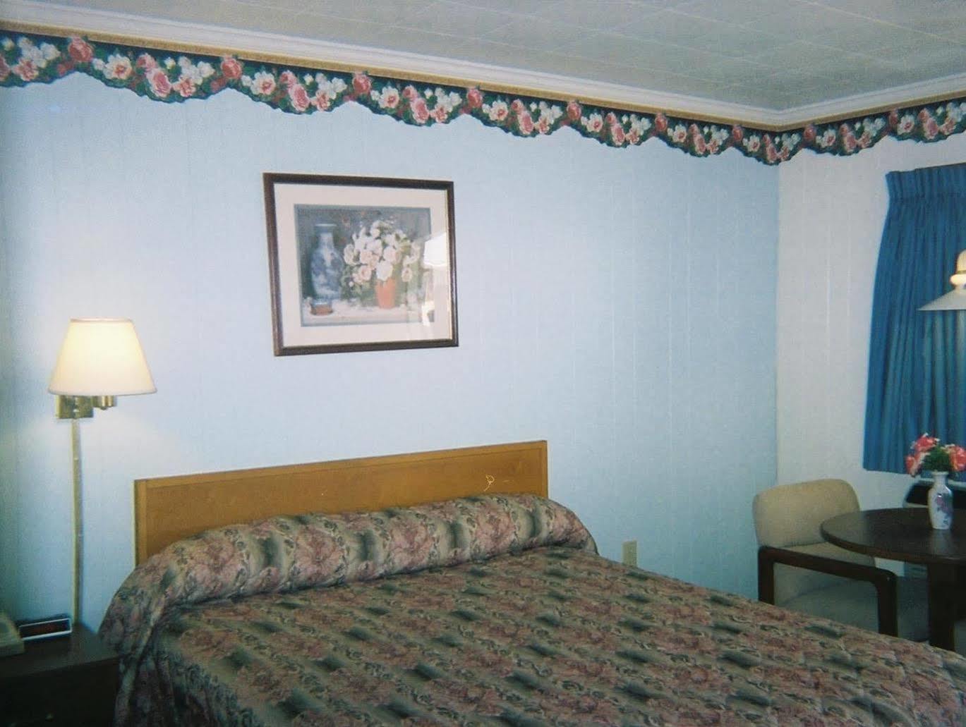 Rainbow Motel Montpelier ภายนอก รูปภาพ